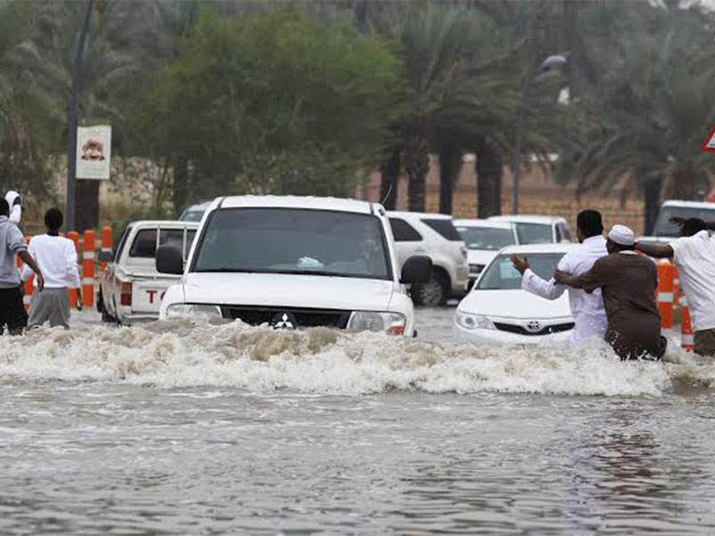 سيول جارفة لم تحدث منذ 30 عامًا في قرية ملَح في خليص